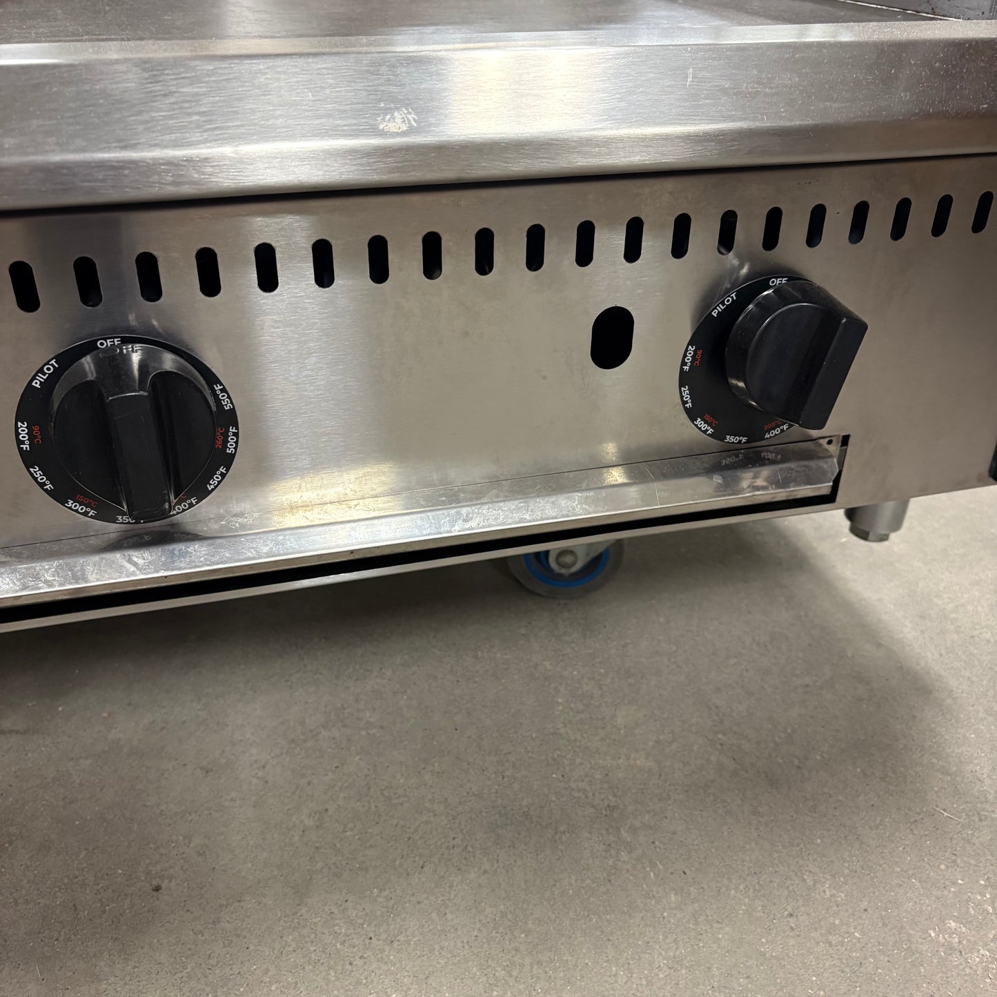 Venancio Countertop Griddle