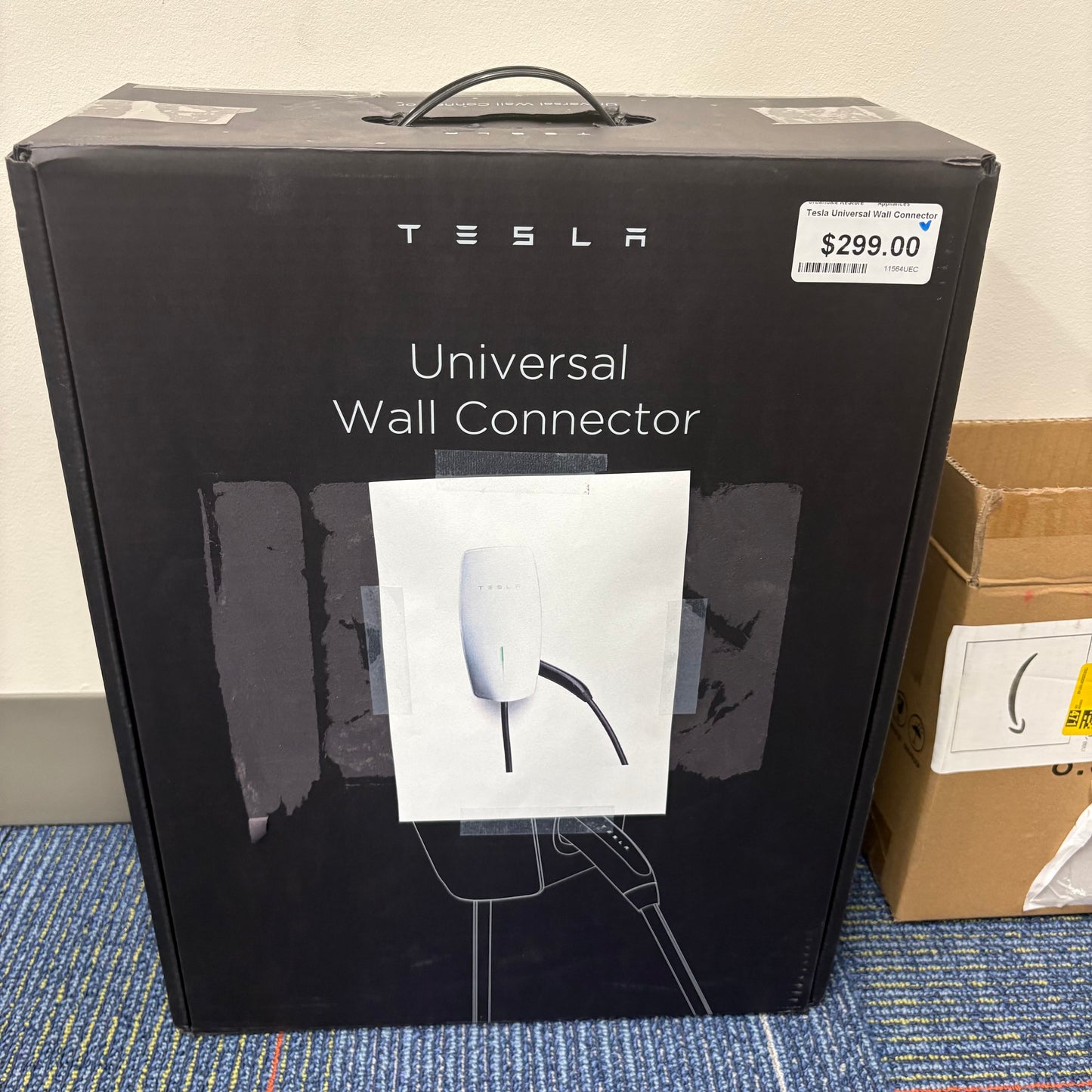 Tesla Universal Wall Connector