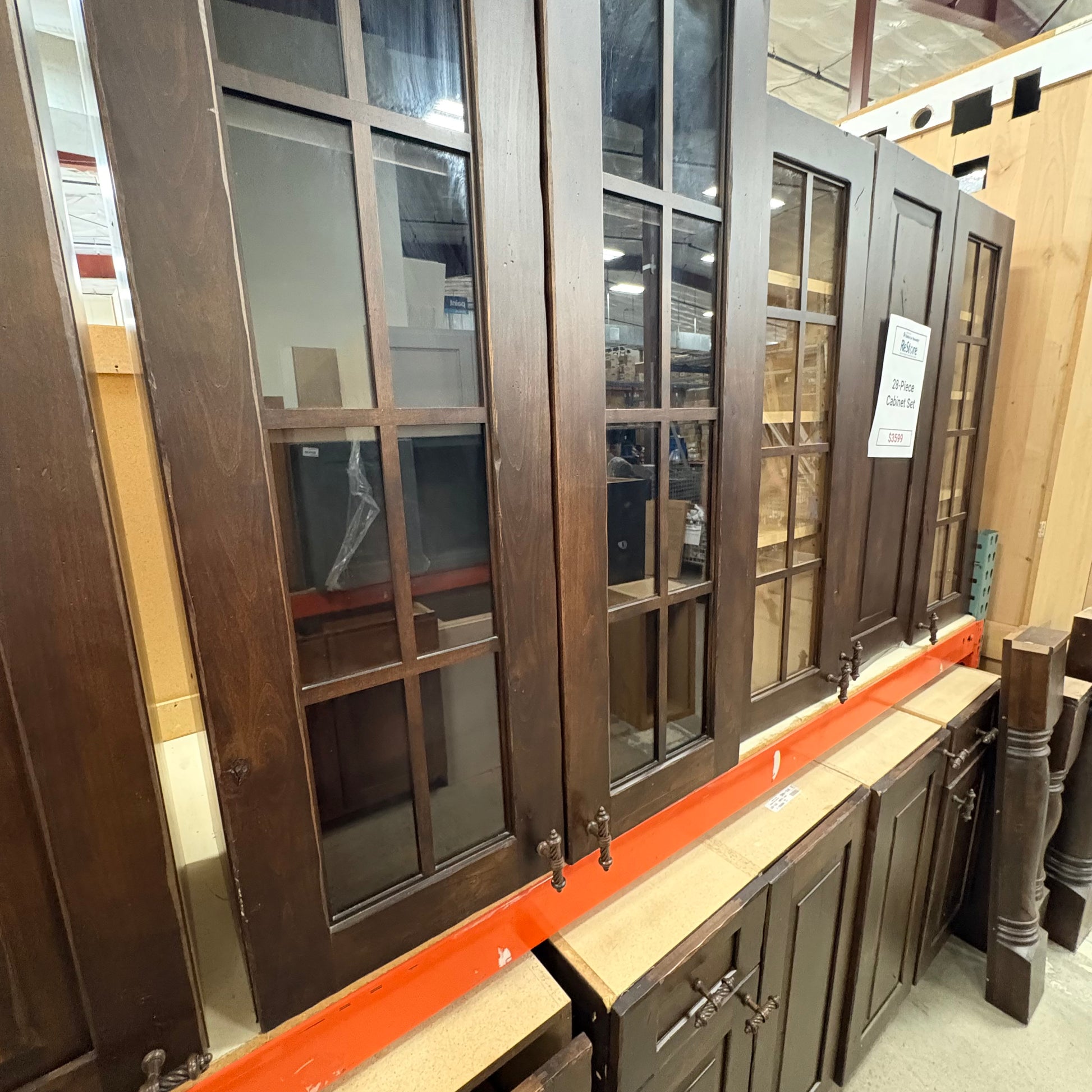 28 Piece Cabinet Set