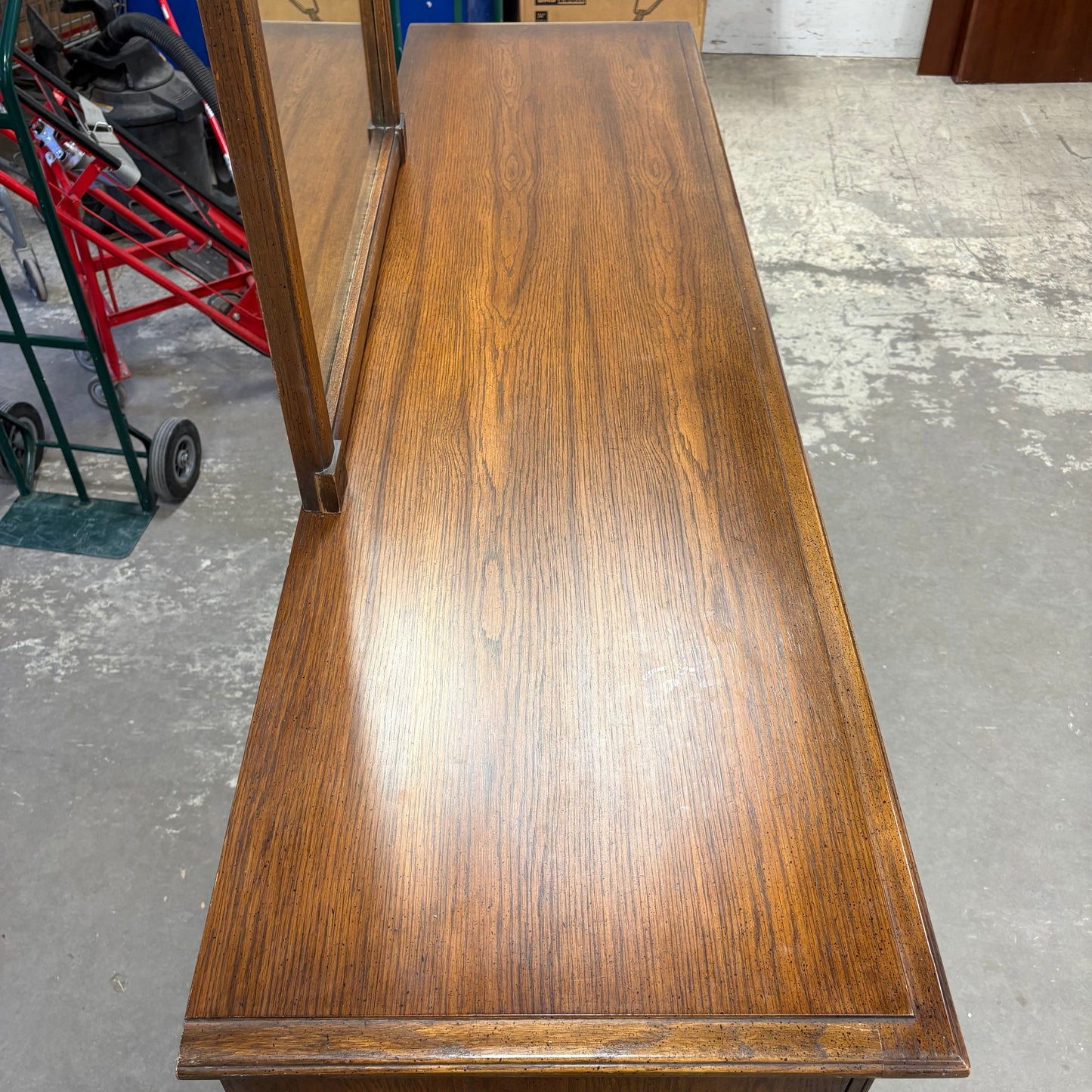 Vintage 9-Drawer Dresser