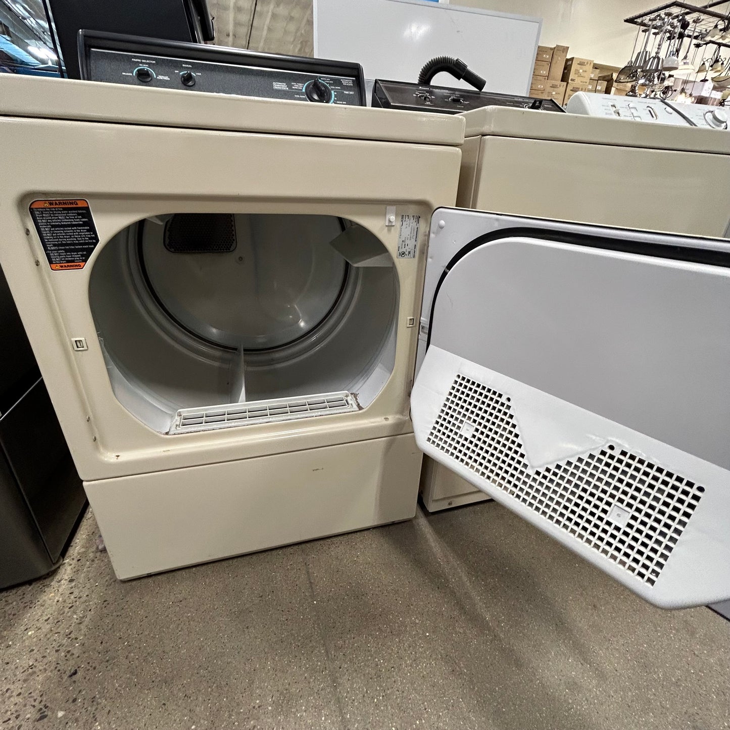 Amana Washer/Elec Dryer Set