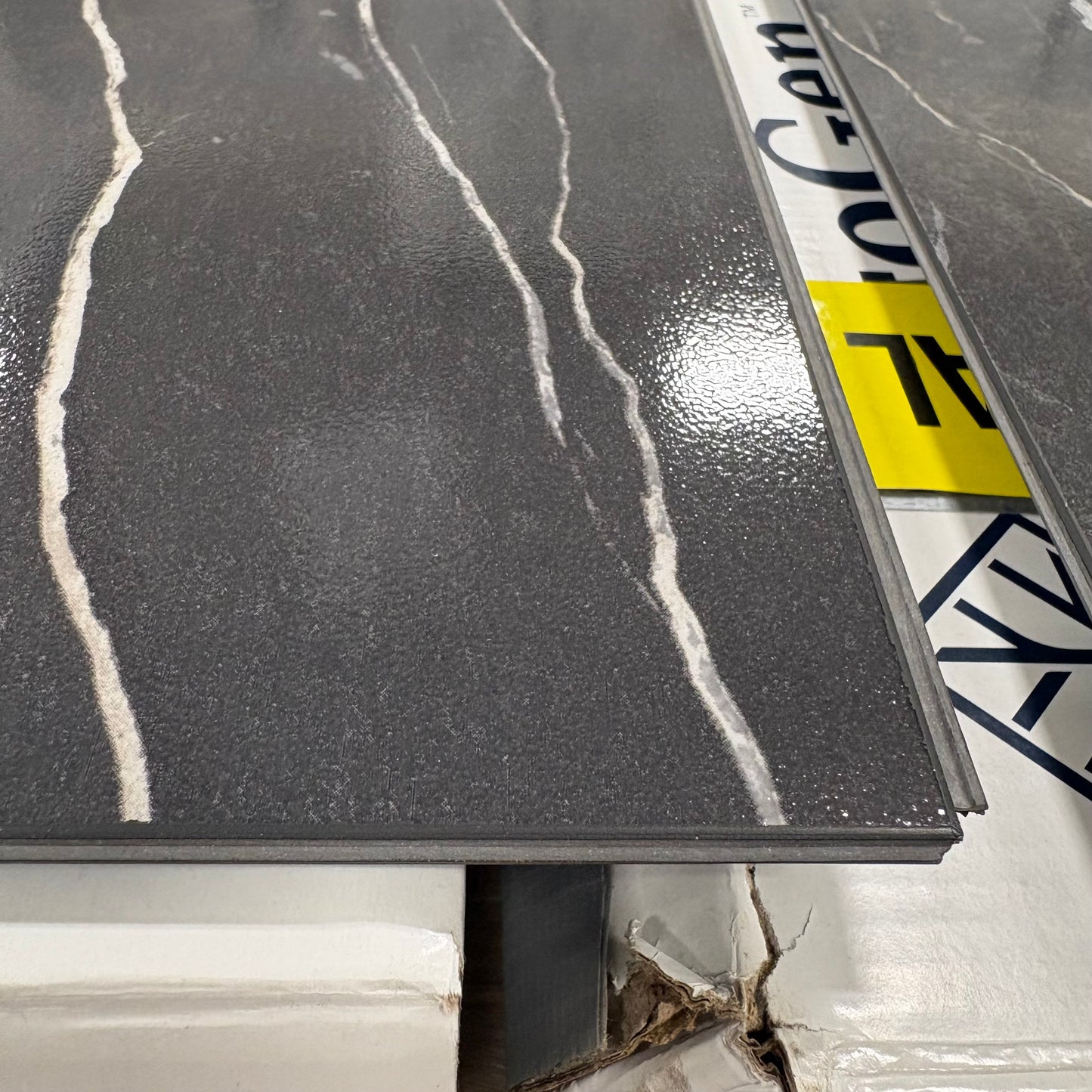 Marquina Nero Vinyl Tile