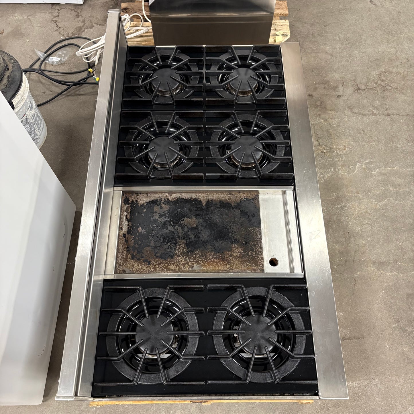 Viking 48" 6Burner Gas Cooktop