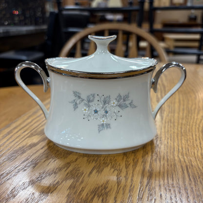 88 Pc Lenox Windsong China Set