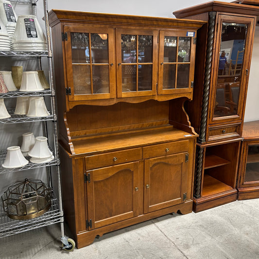 Ethan Allen Buffet & Hutch