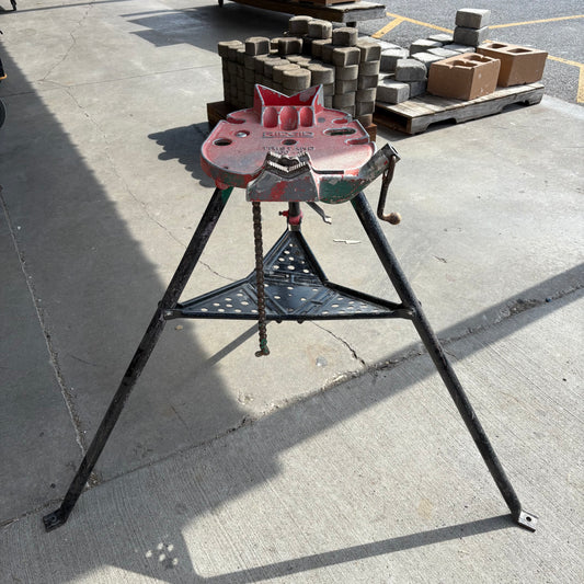 Ridgid TriStand Chain Vise FALSE