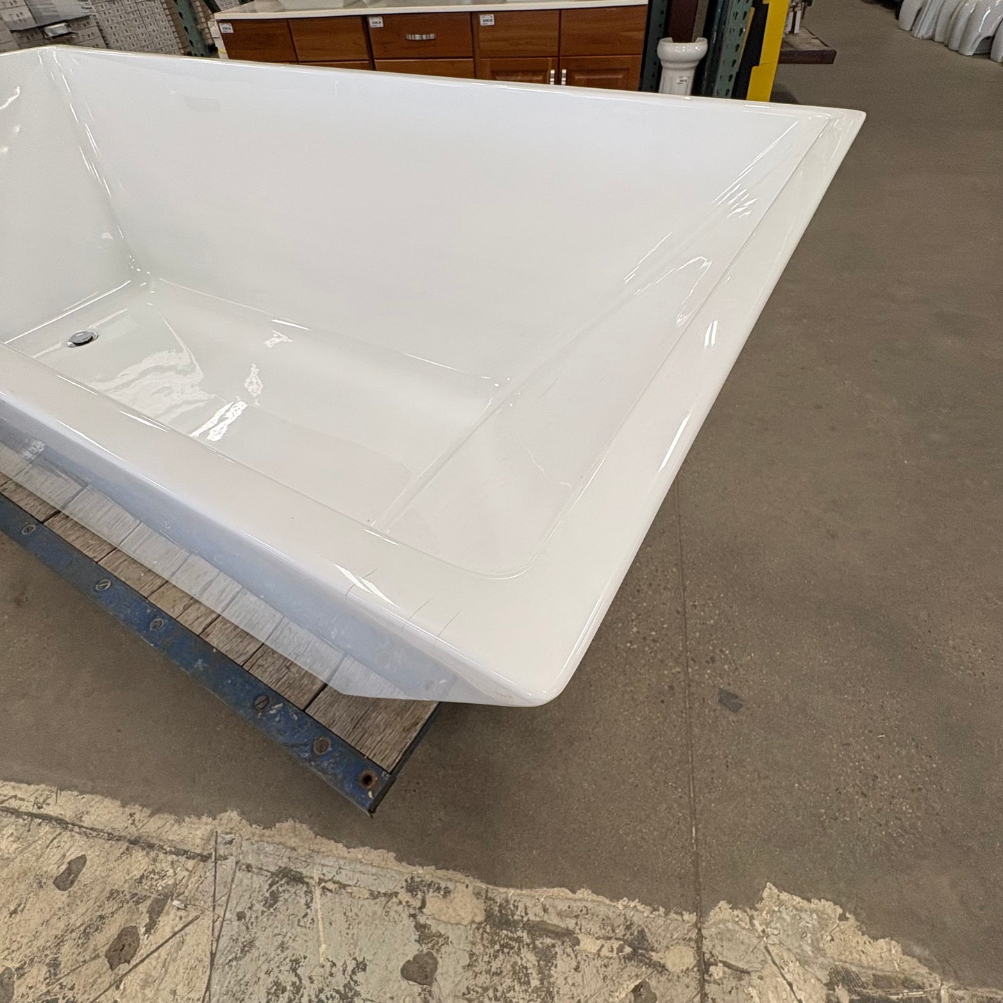 Freestanding Soaking Tub