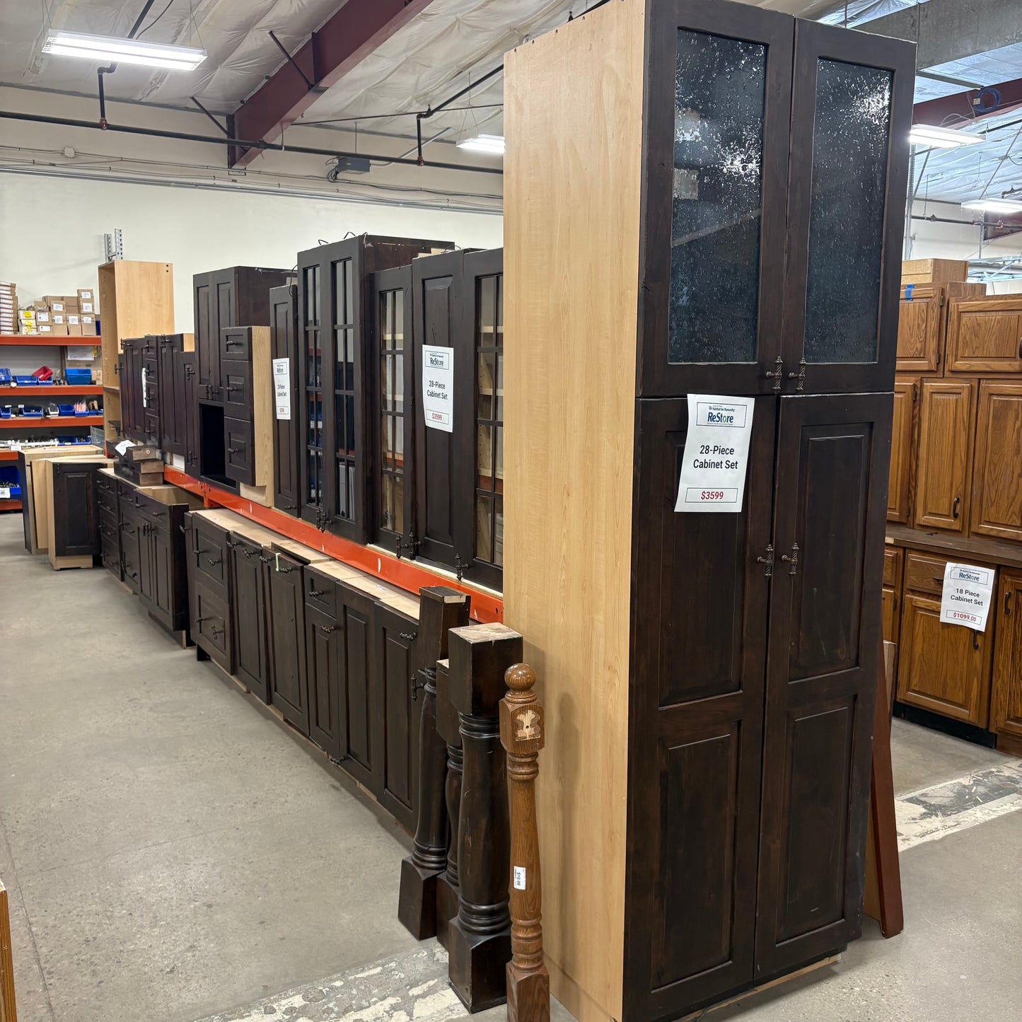 28 Piece Cabinet Set