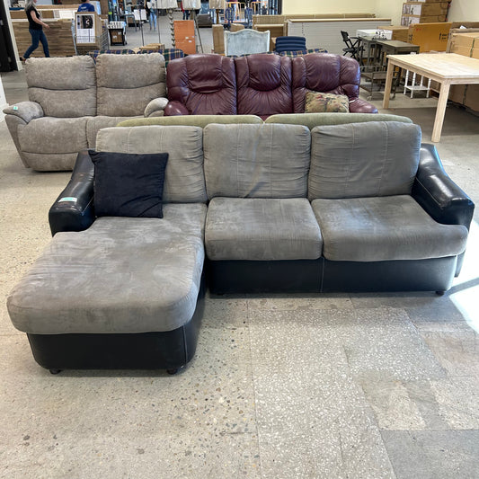 Black & Gray L-Sectional