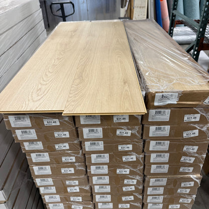 Stately Oak Laminate FALSE location-set