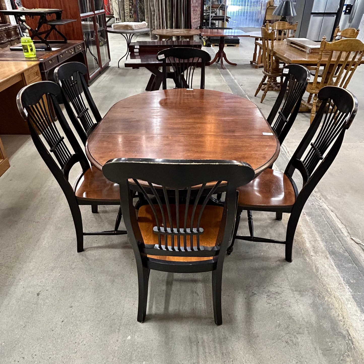 8 Pc. Dining Set