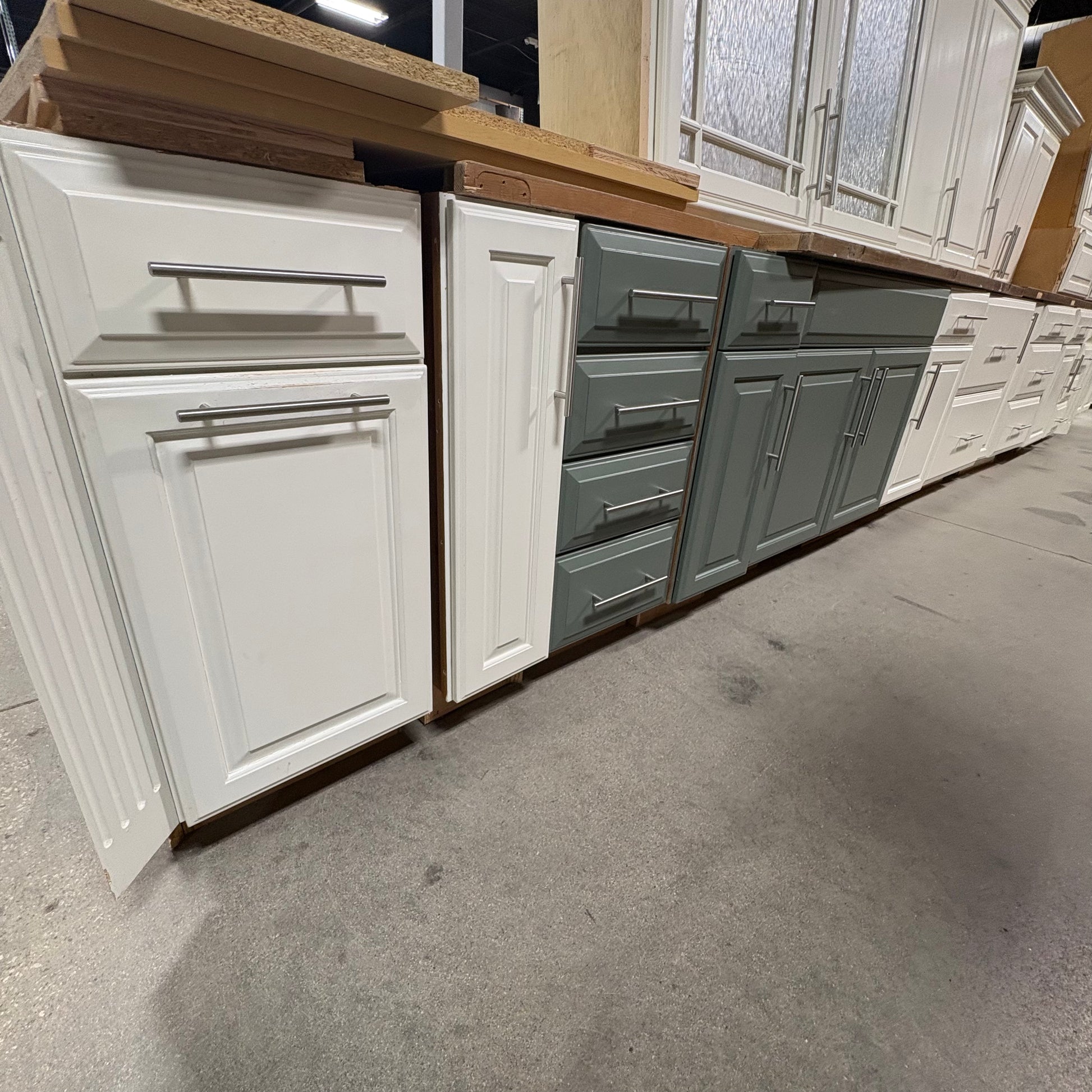 White Cabinet Set - 18pc FALSE