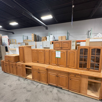 Maple Stained Cabinet Set-18pc