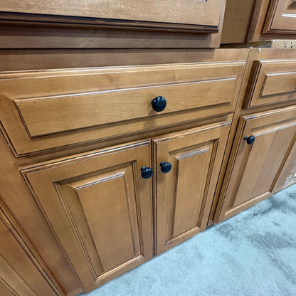 Maple Stained Cabinet Set-18pc