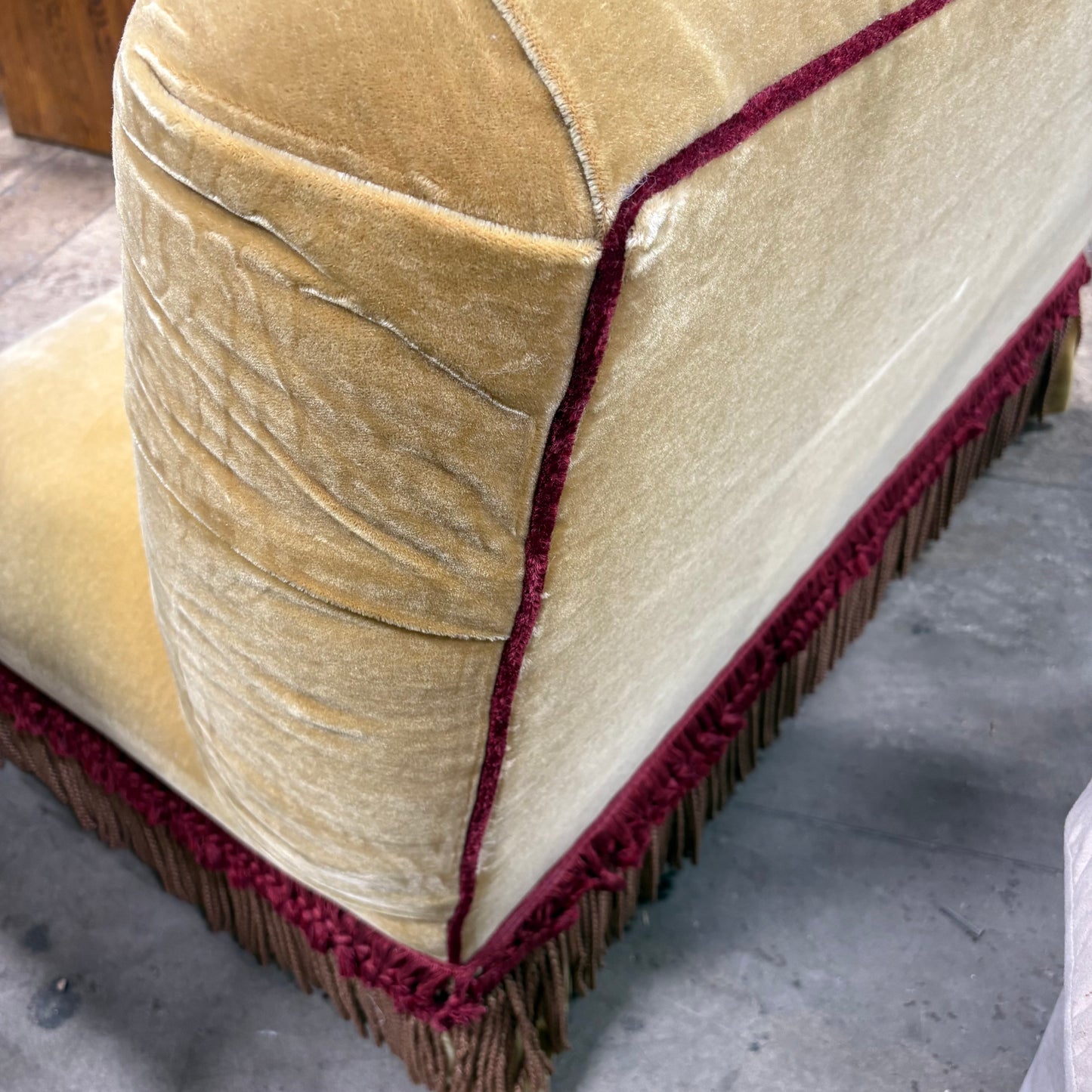 Victorian Tufted Settee