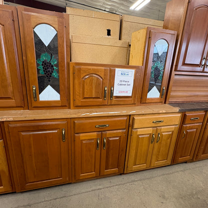 20pc Stained Glass Cabinet Set