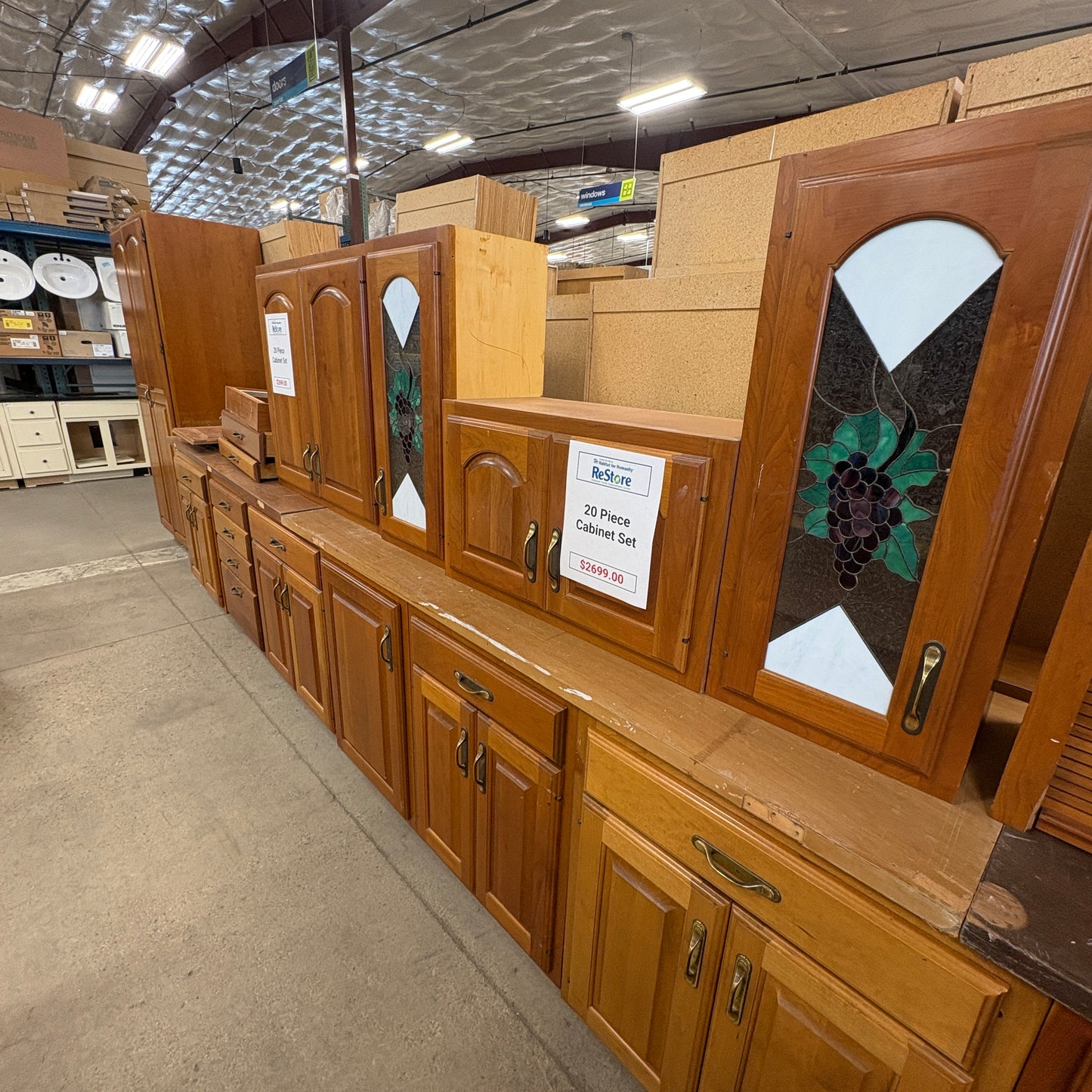 20pc Stained Glass Cabinet Set