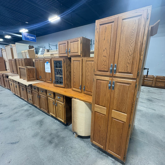 Oak 17-pc Cabinet Set