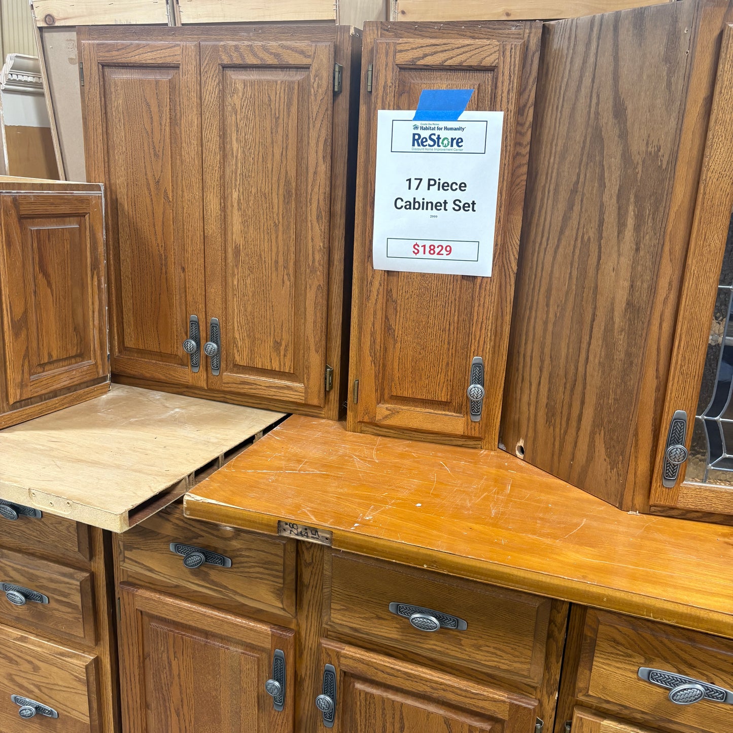Oak 17-pc Cabinet Set