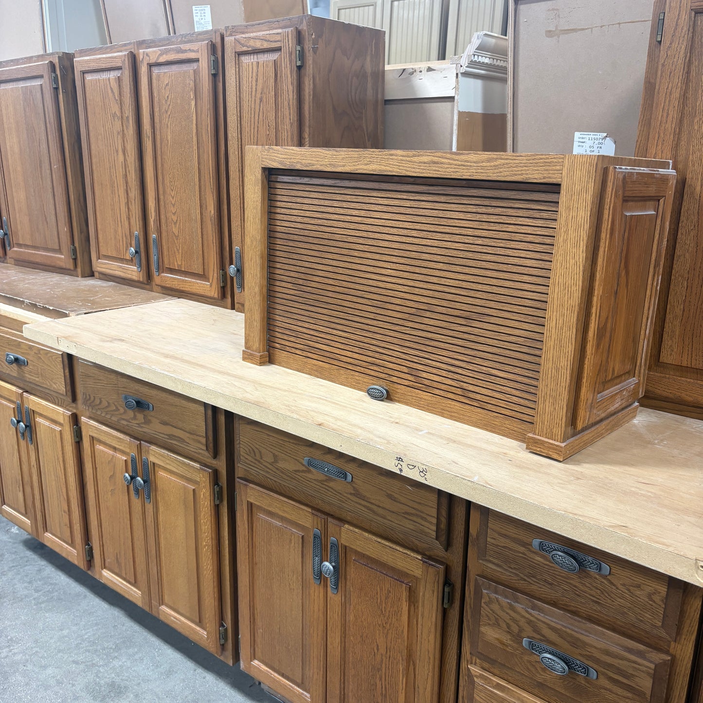 Oak 17-pc Cabinet Set