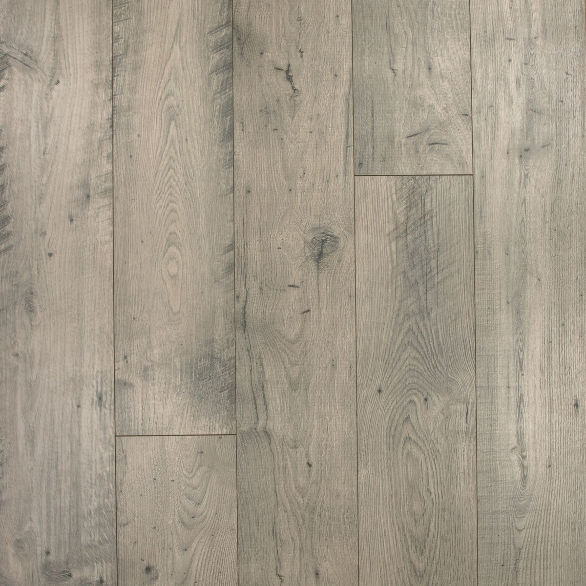 Mohawk Silverstone Chestnut laminate