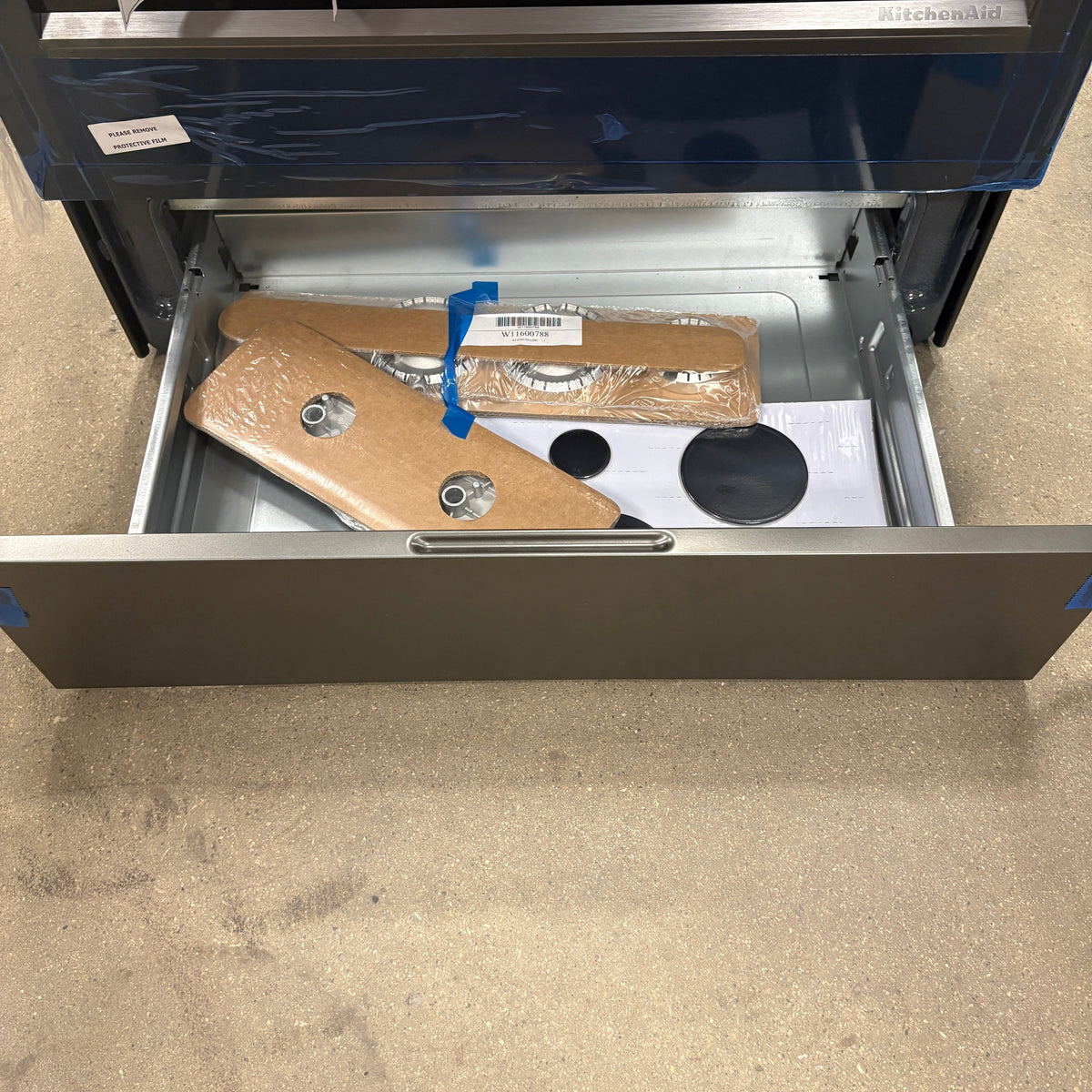 KitchenAid Slide-In Gas Range interior