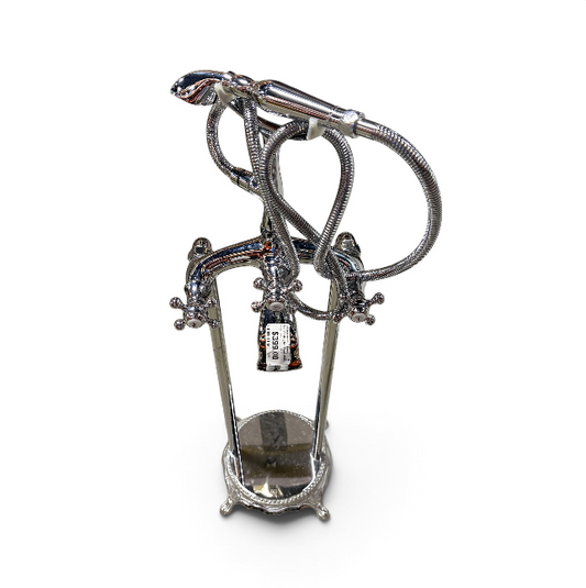 Freestanding Tub Filler Facuet FALSE