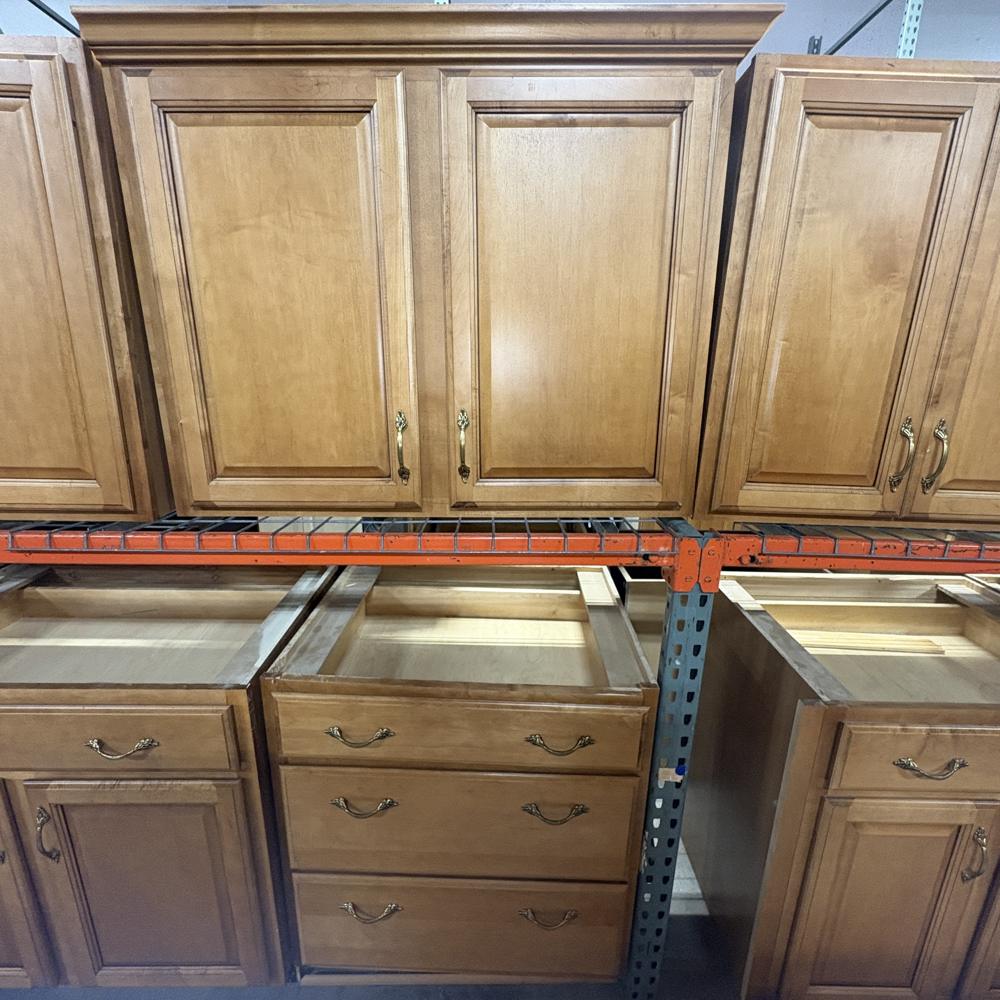 KraftMaid 20-Pc Cabinet Set FALSE