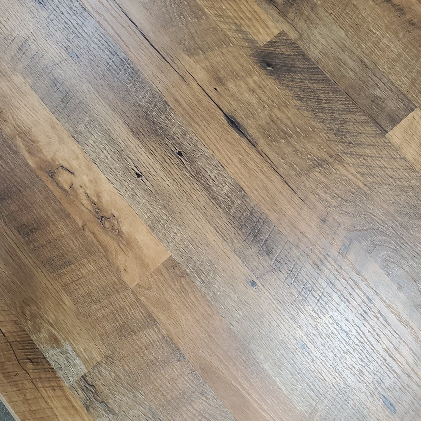 Laminate Flooring - Aged Bark Oak - 17.18 sq ft Laminate Flooring